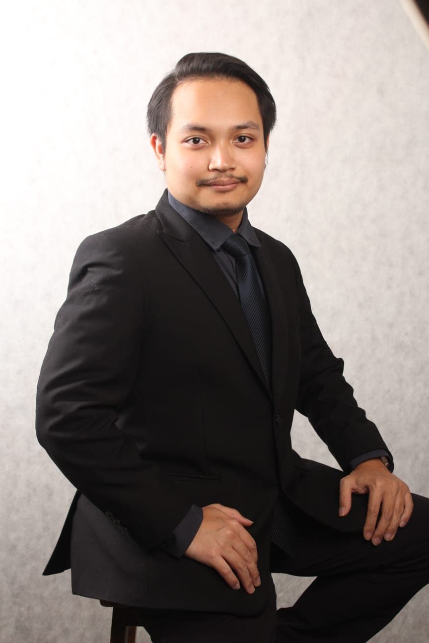 I P. Satyena U. Pande, Head Chair