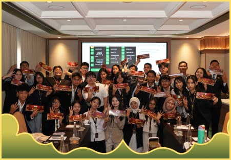 JOINMUN 2026 delegates holding invitation cards